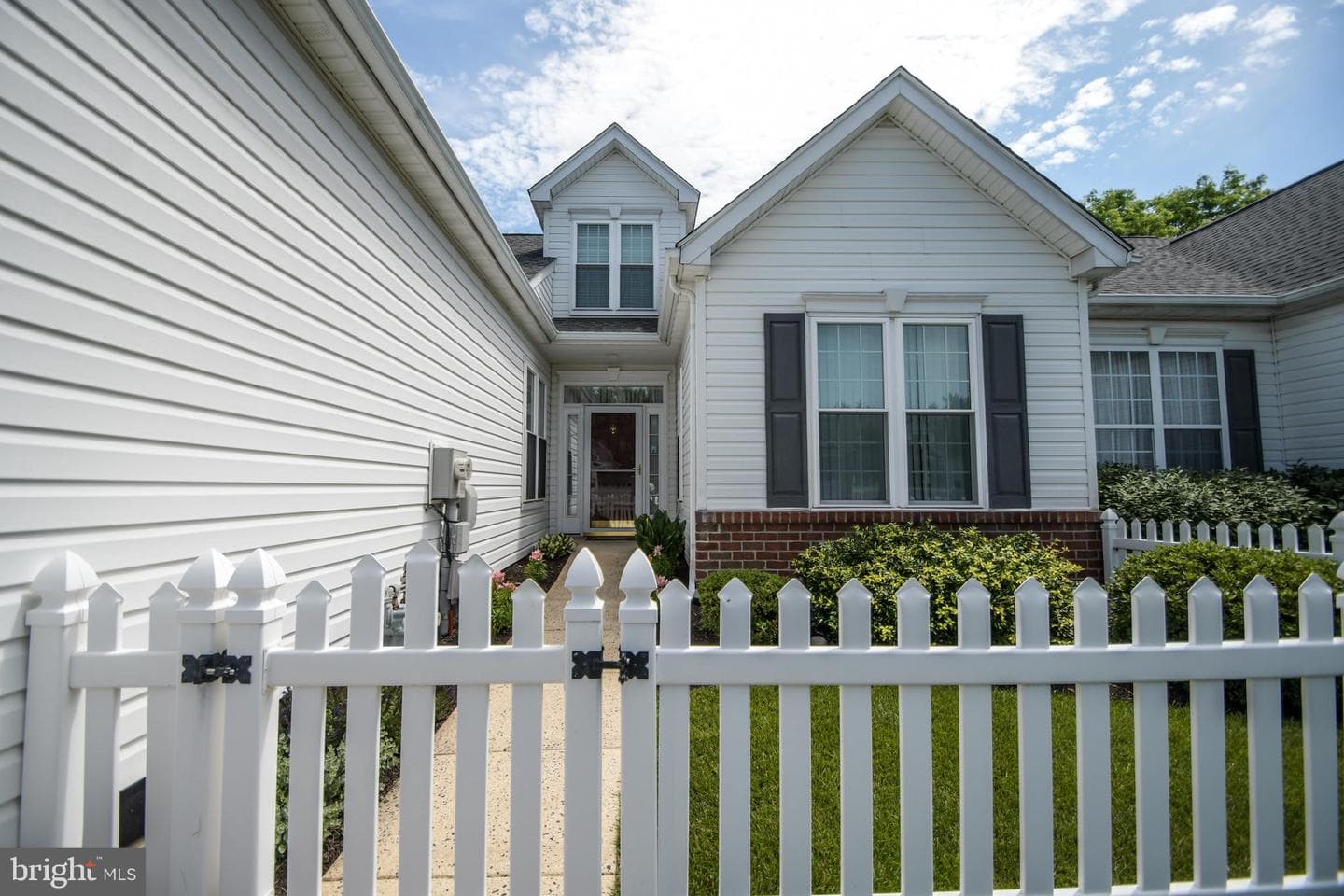 1503 Tarrington Way photo 8