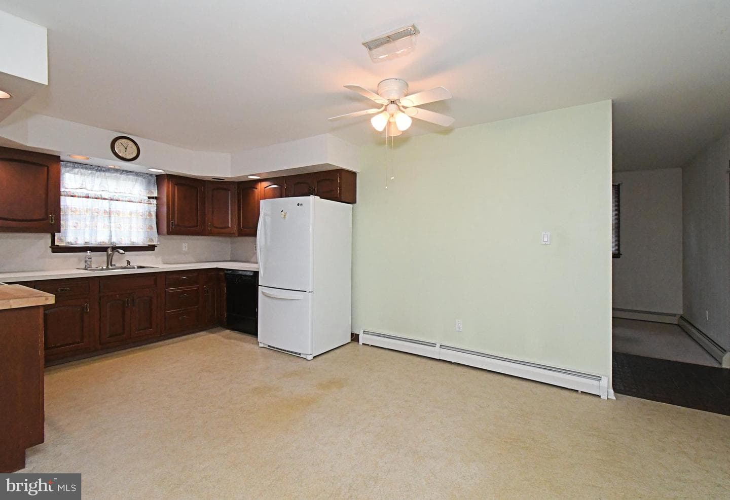 836 N Cedar Road photo 13
