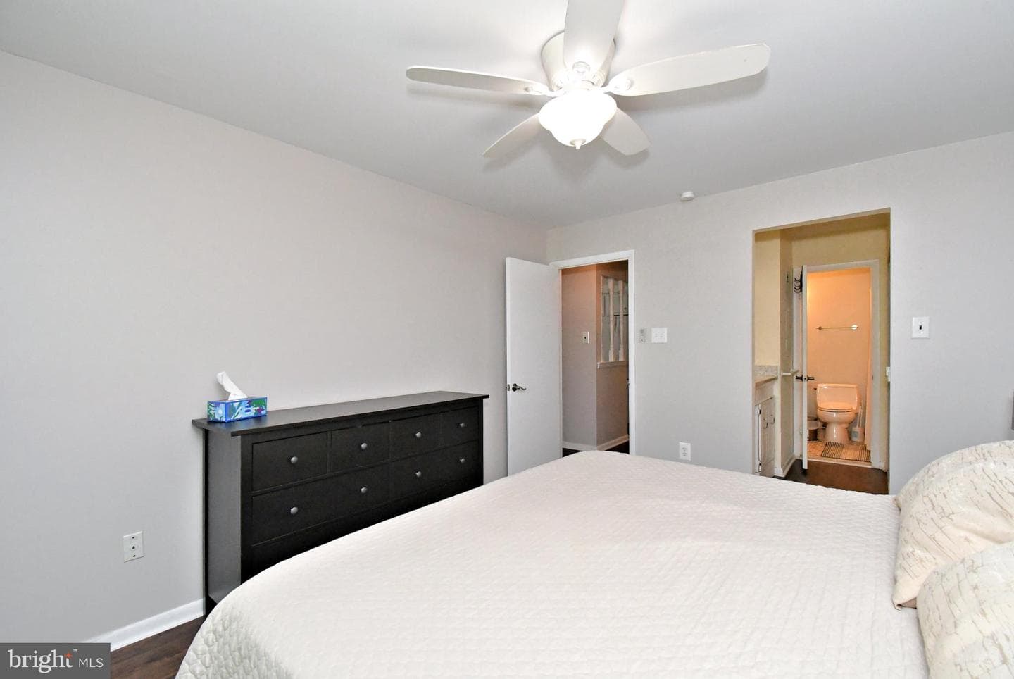 1108b Jefferson Court photo 23