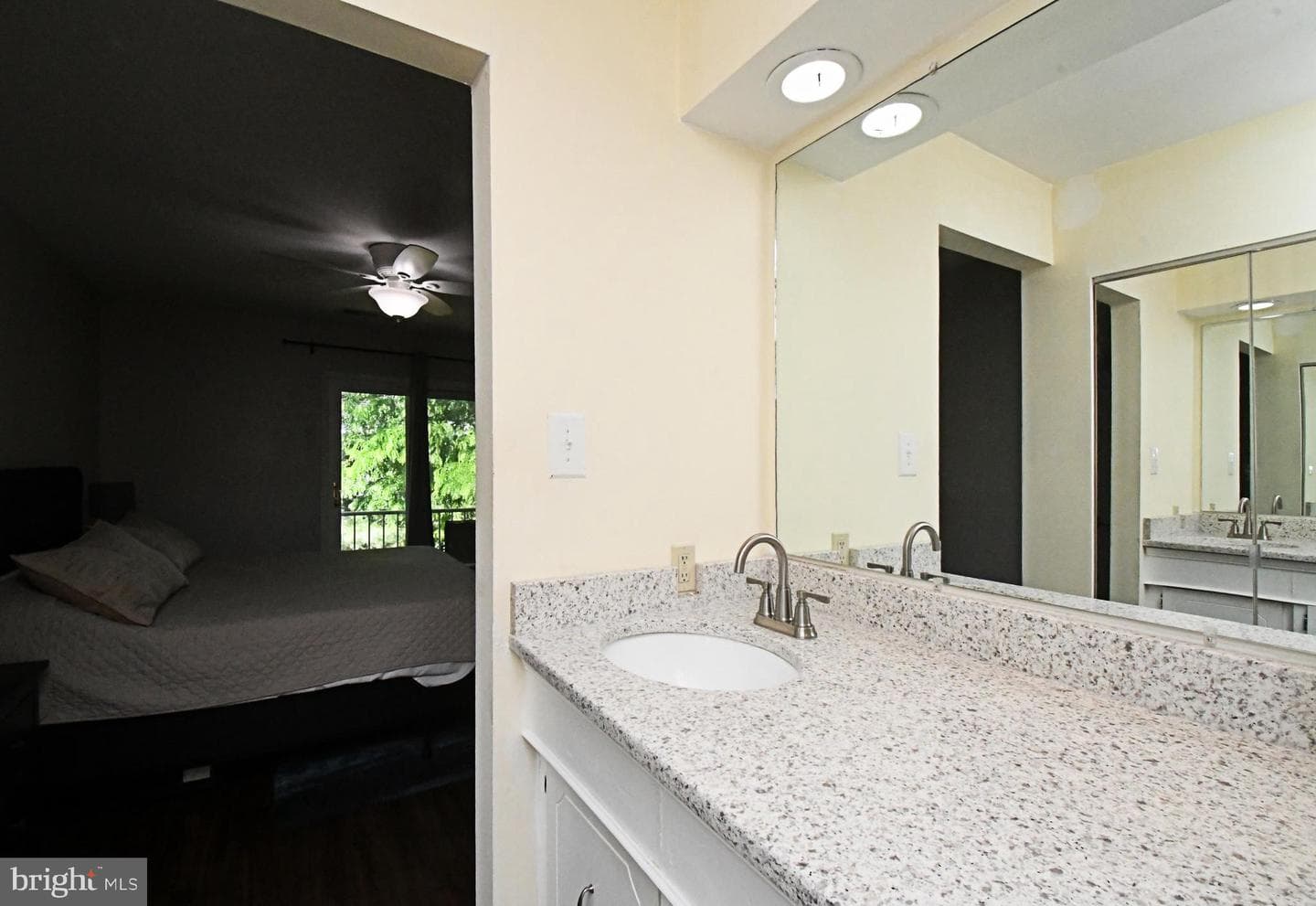 1108b Jefferson Court photo 25