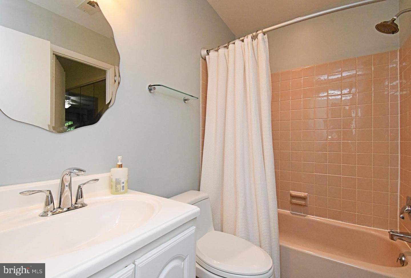 1108b Jefferson Court photo 26