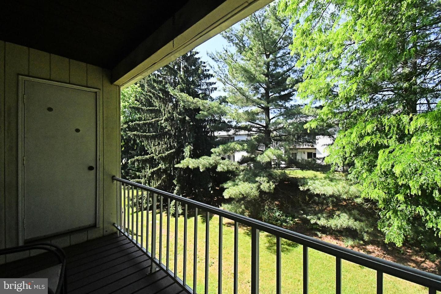 1108b Jefferson Court photo 30