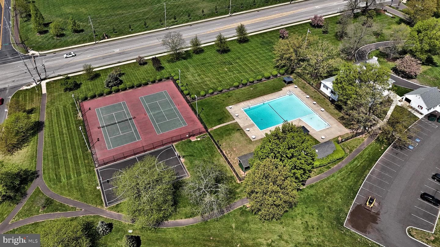 1108b Jefferson Court photo 48