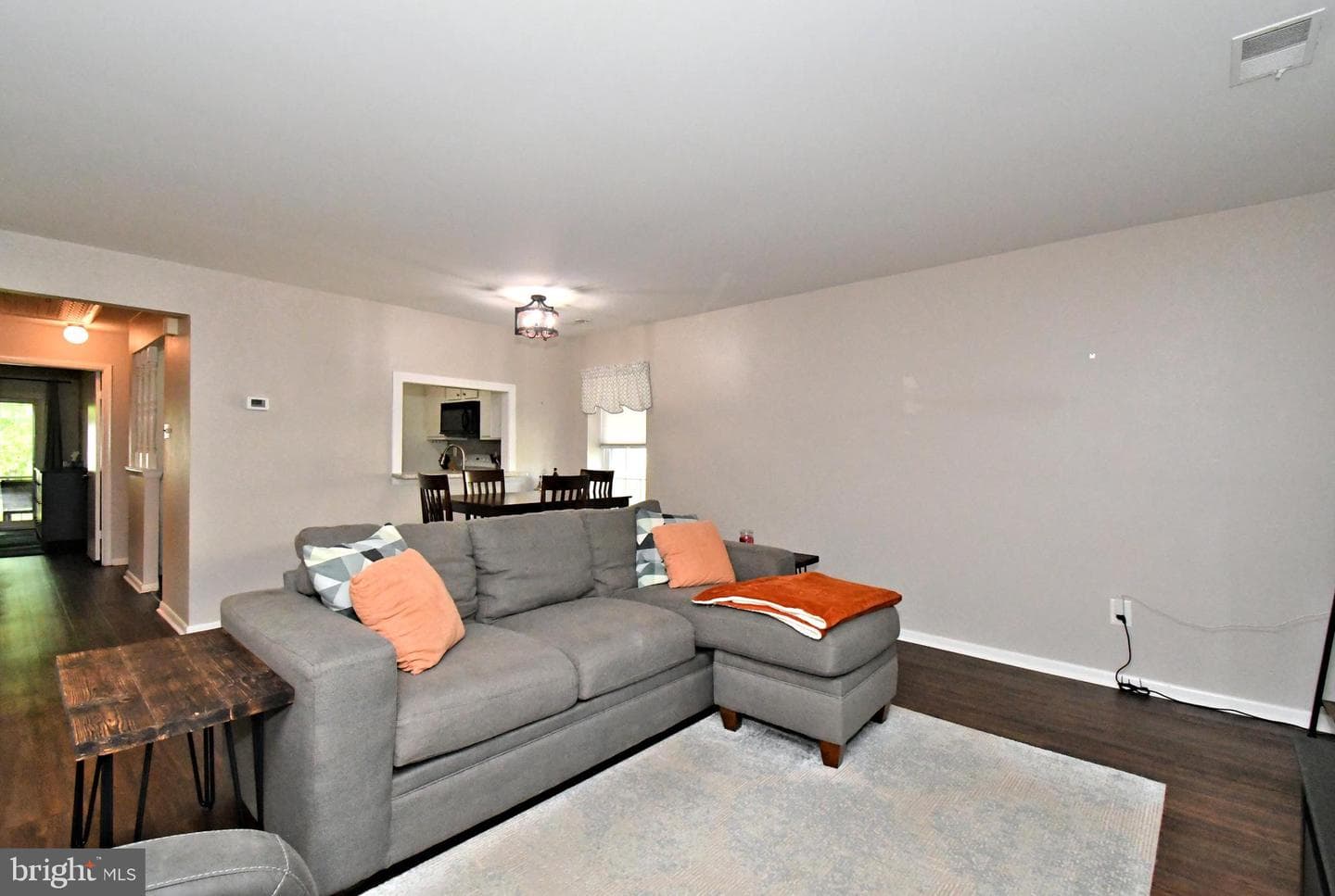 1108b Jefferson Court photo 8