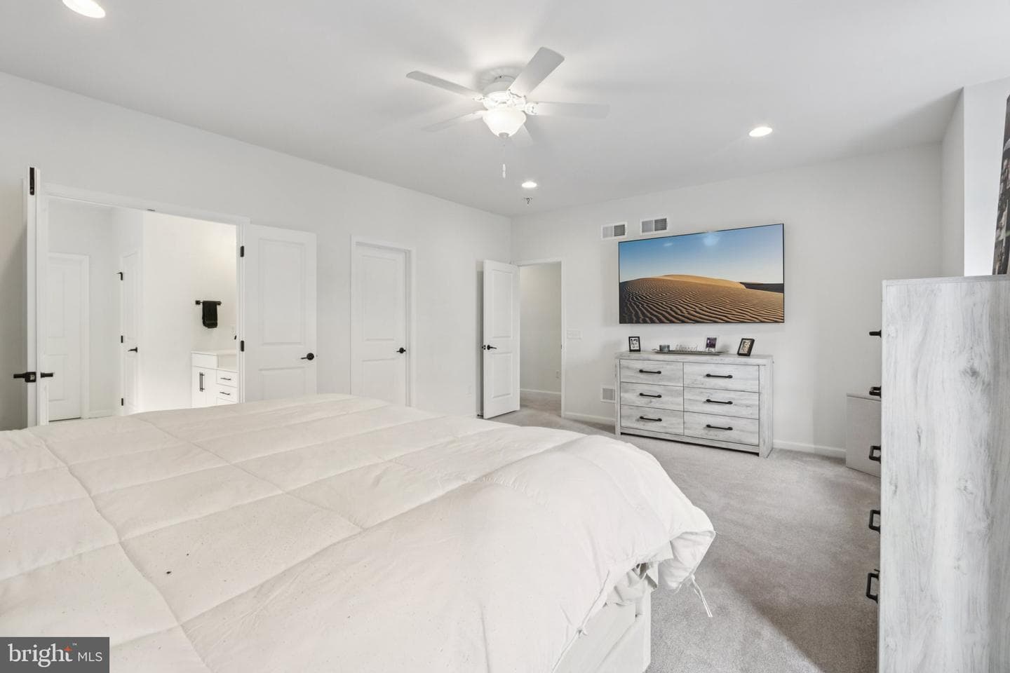 15 Patricia Drive photo 33