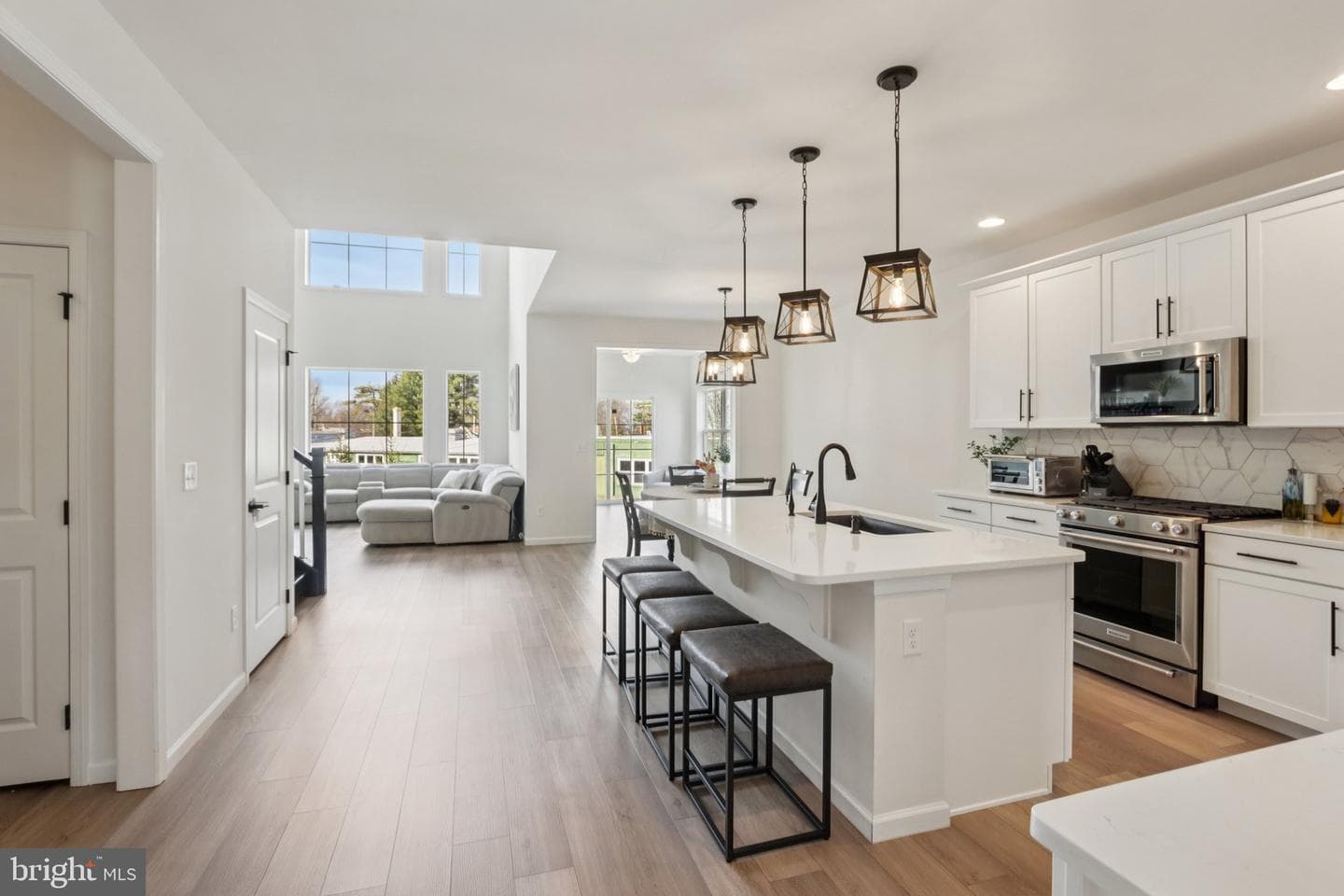 15 Patricia Drive photo 8