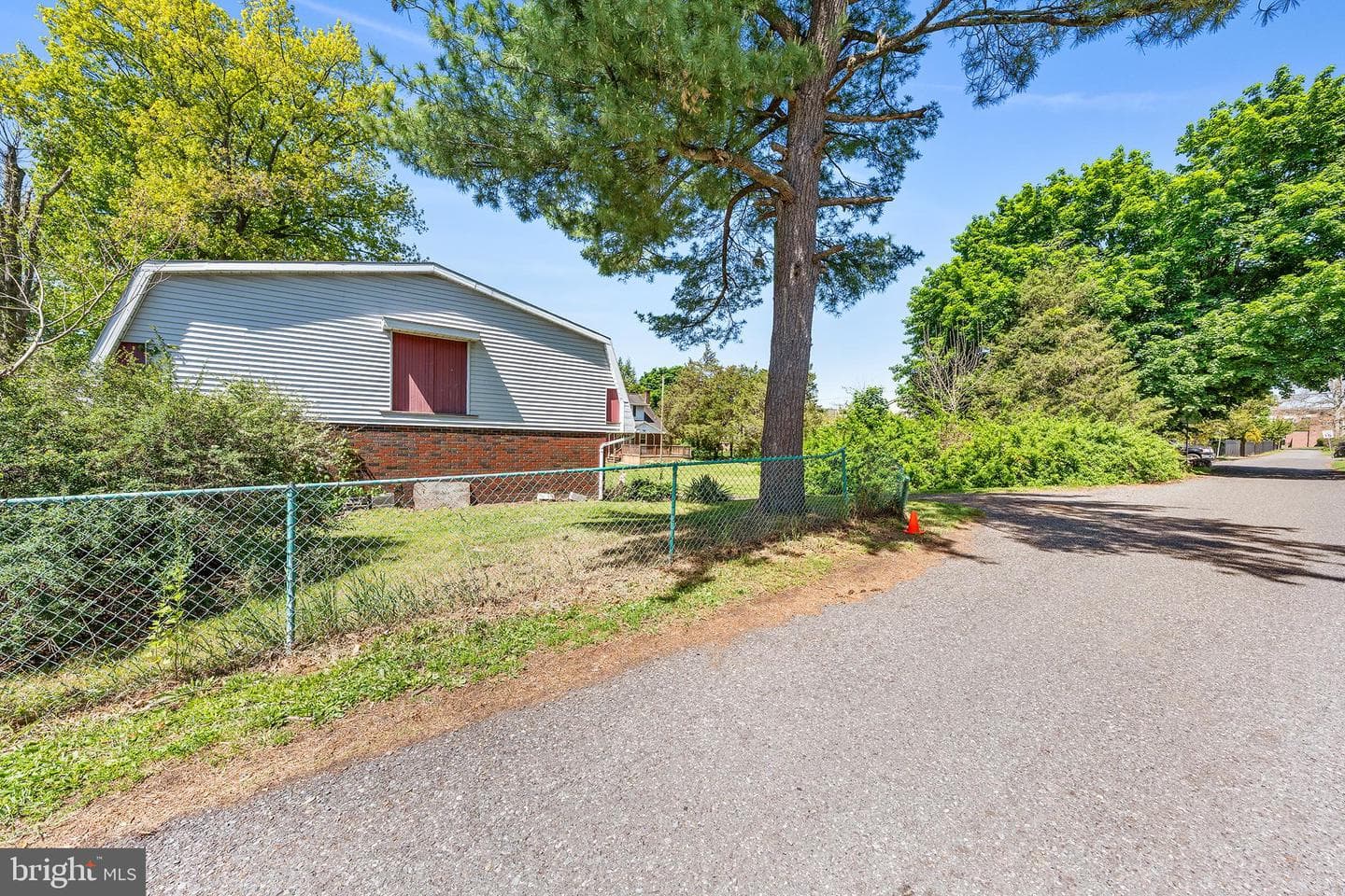 318 Washington Street photo 27