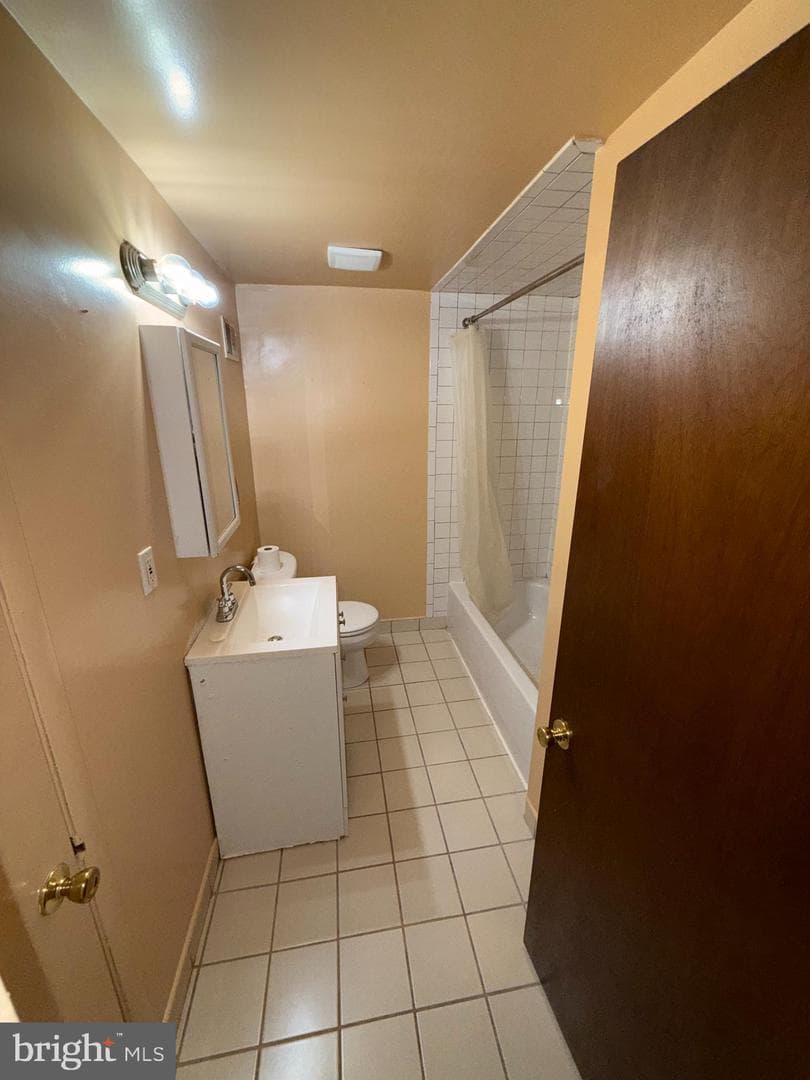 122 Hamilton Street photo 13