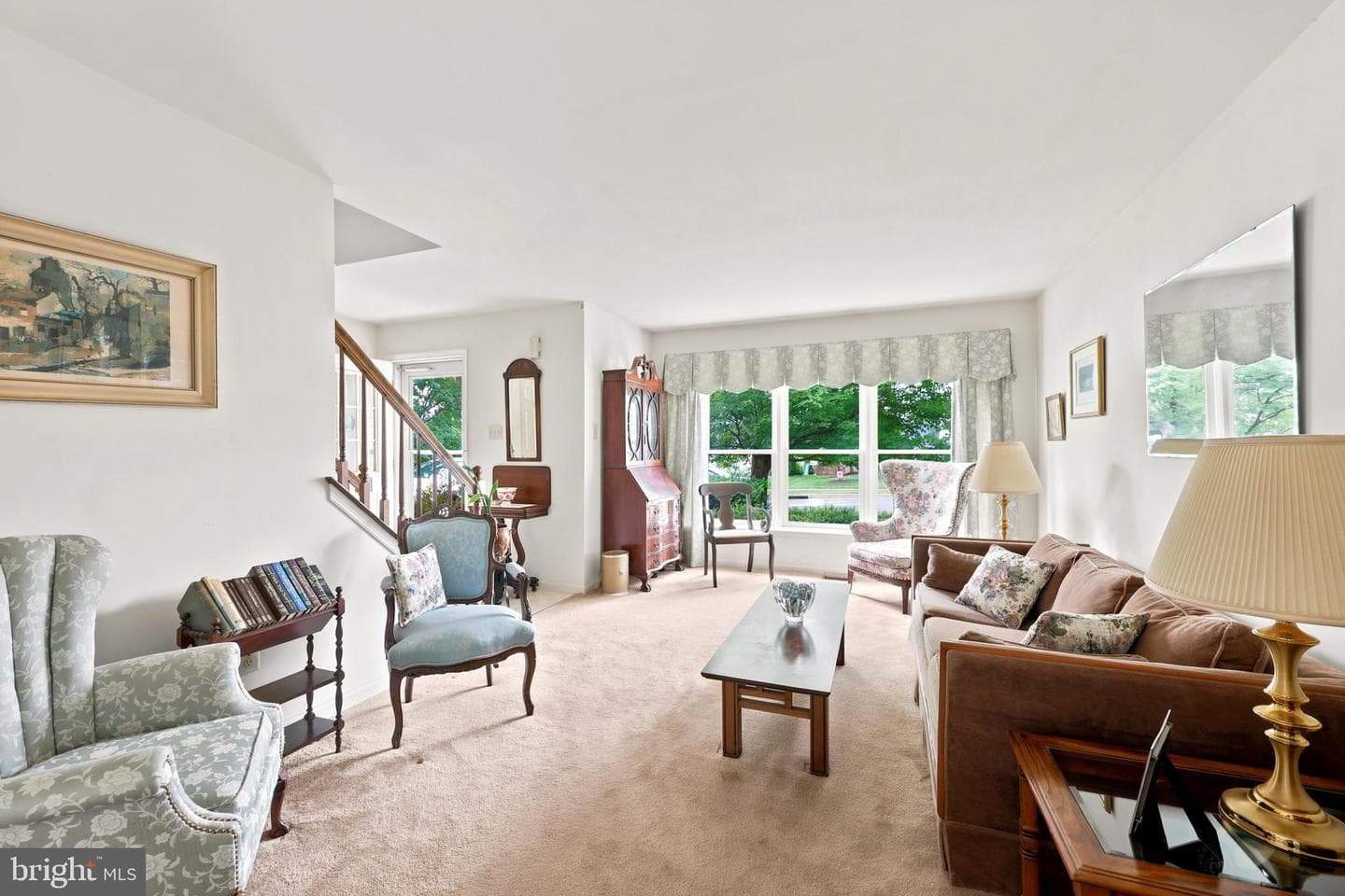 118 Fox Hunt Drive photo 4