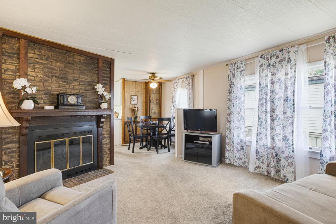 189 Upland Court photo 9