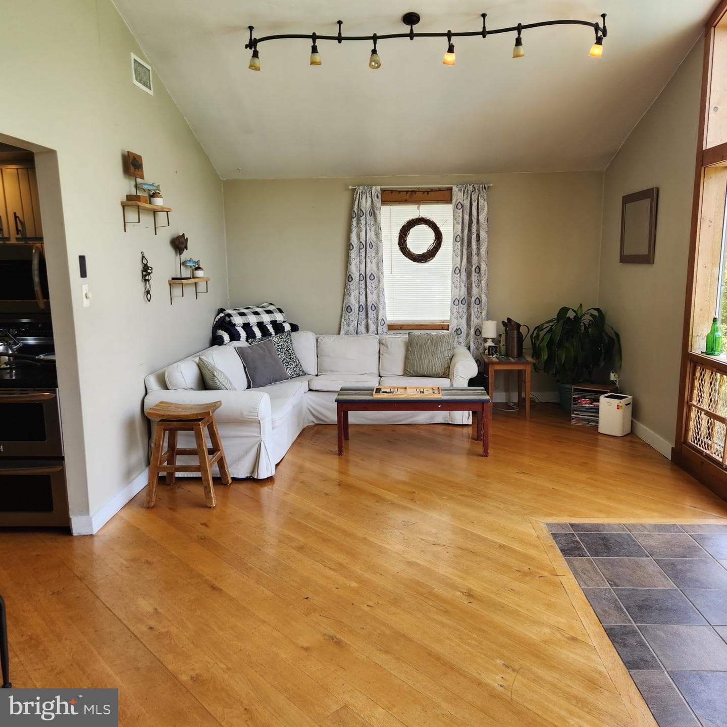 355 Stonehaven Drive, Red Hill