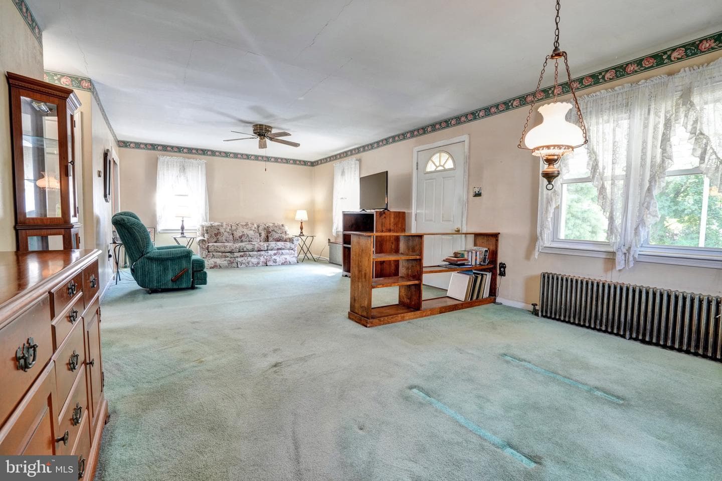 813 N Adams Street photo 20