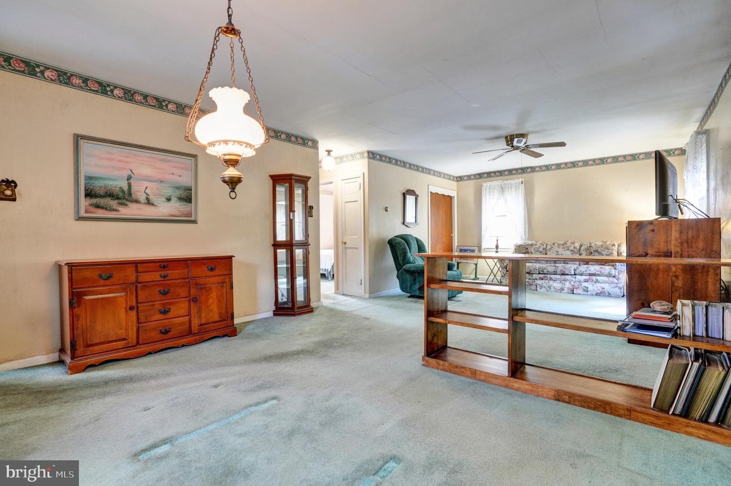 813 N Adams Street photo 23