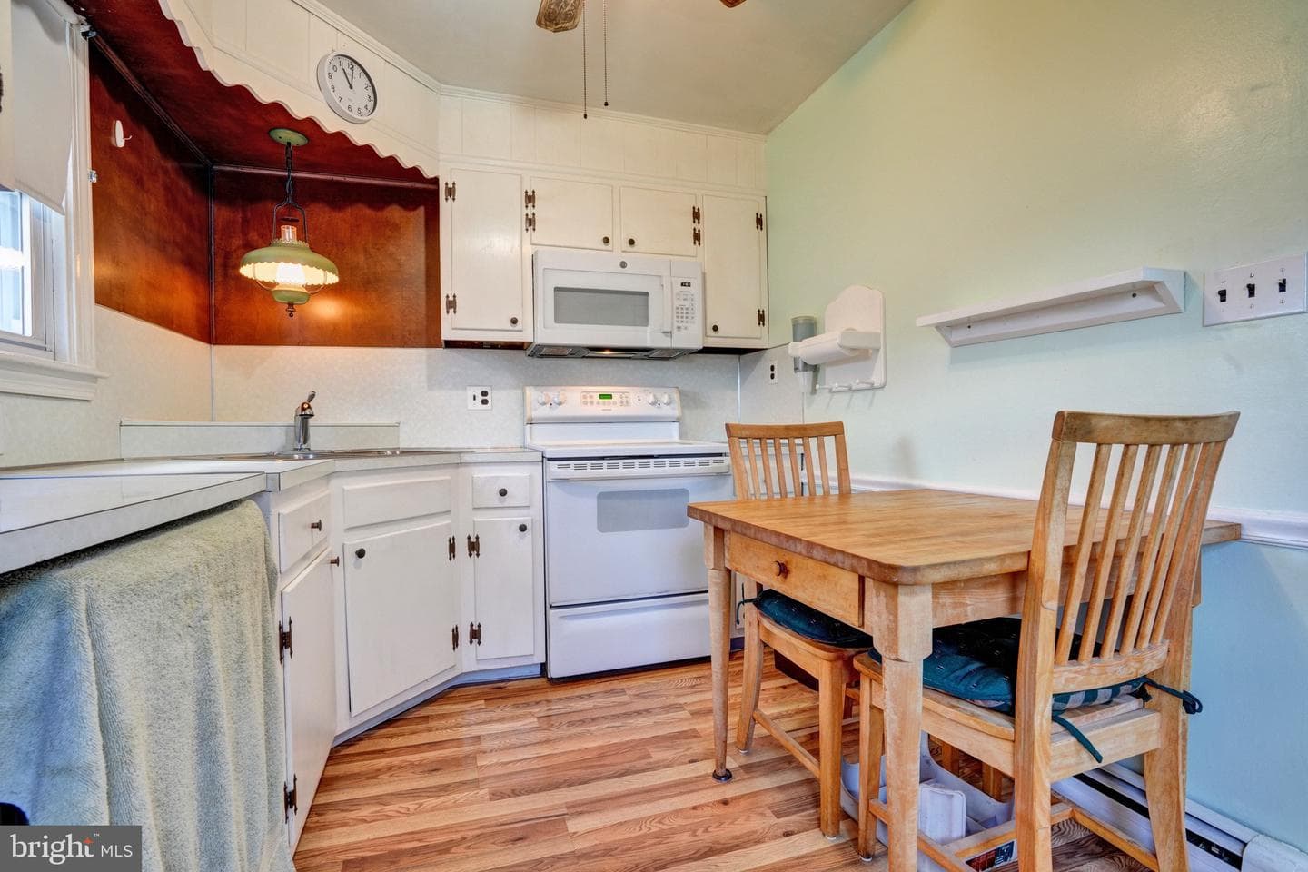 813 N Adams Street photo 25