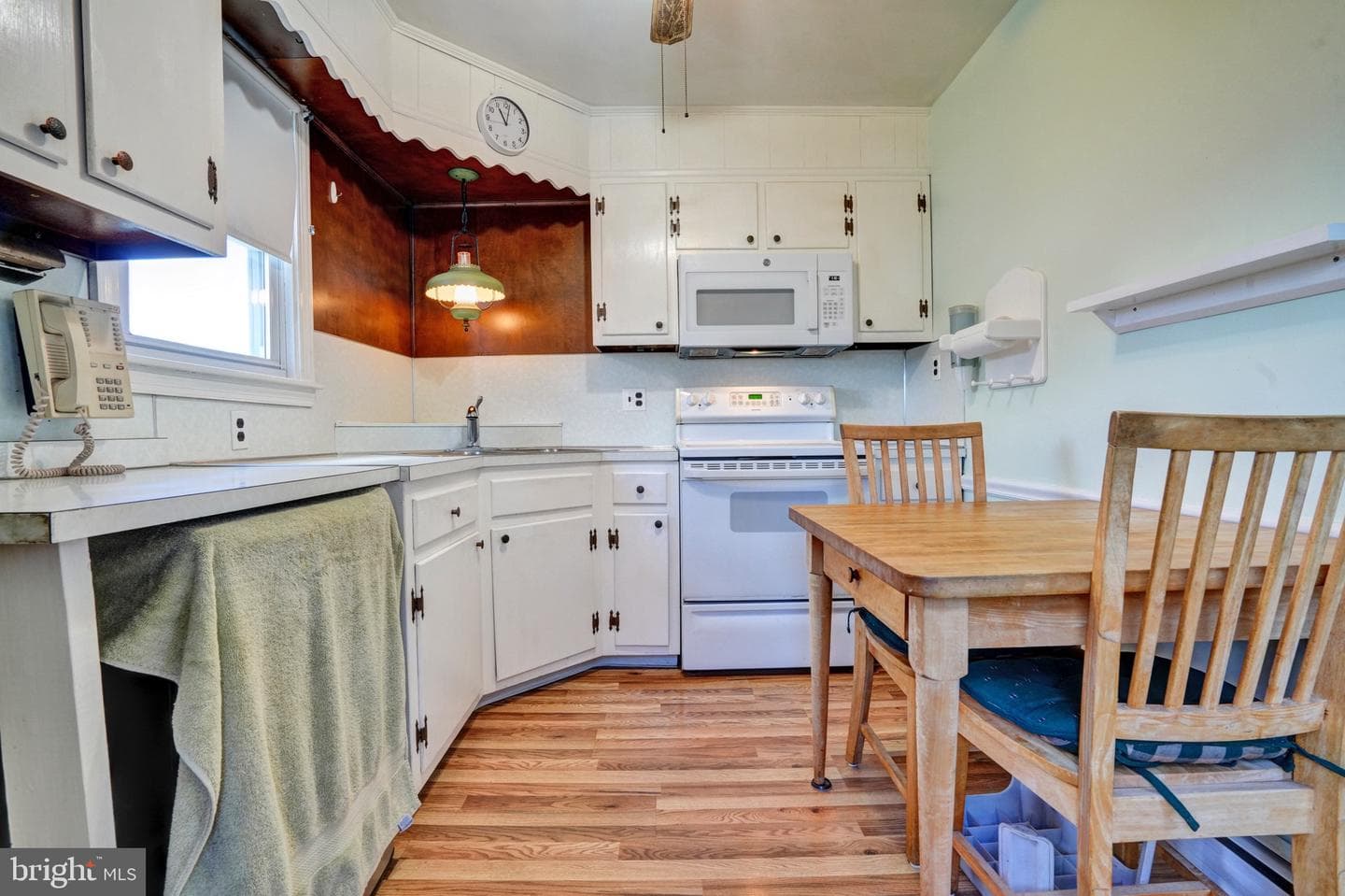 813 N Adams Street photo 26