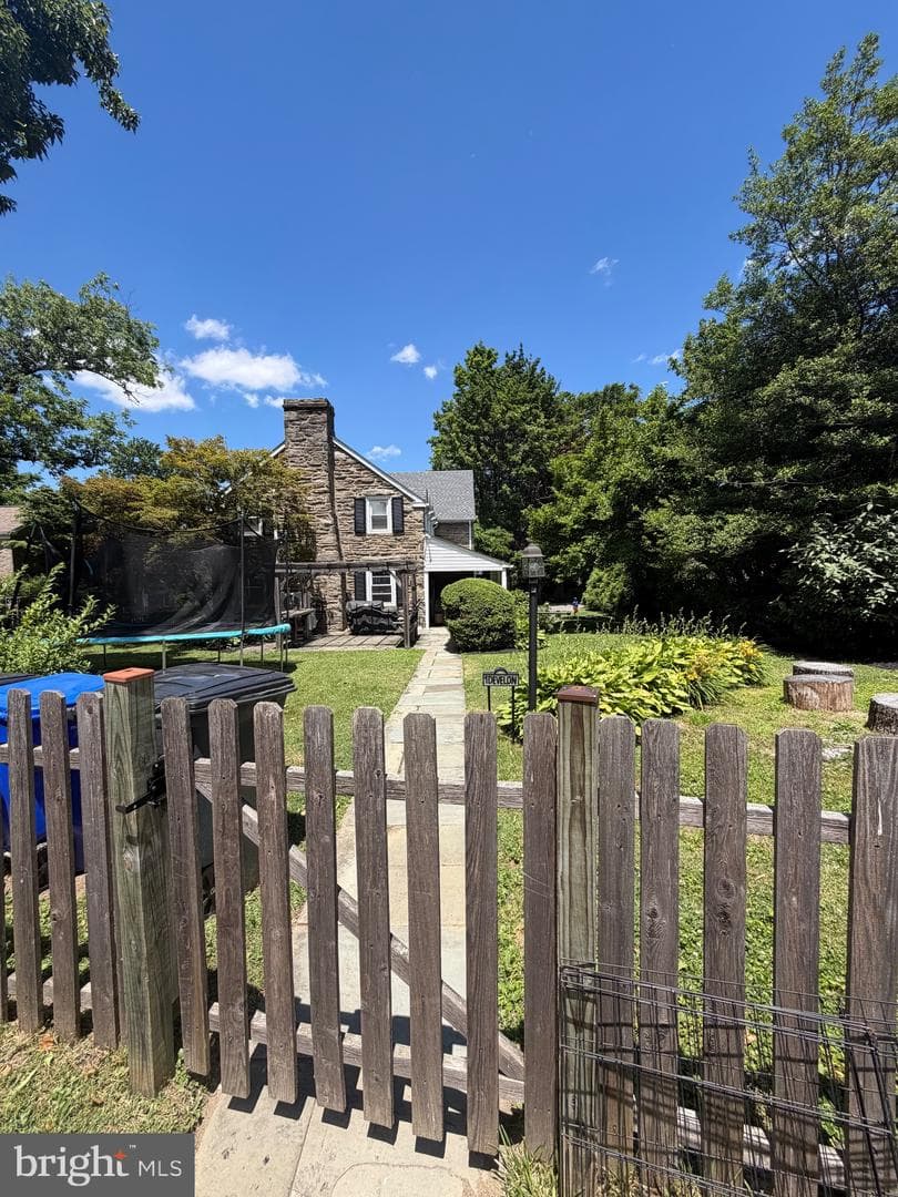 1 Develon Road, Elkins Park