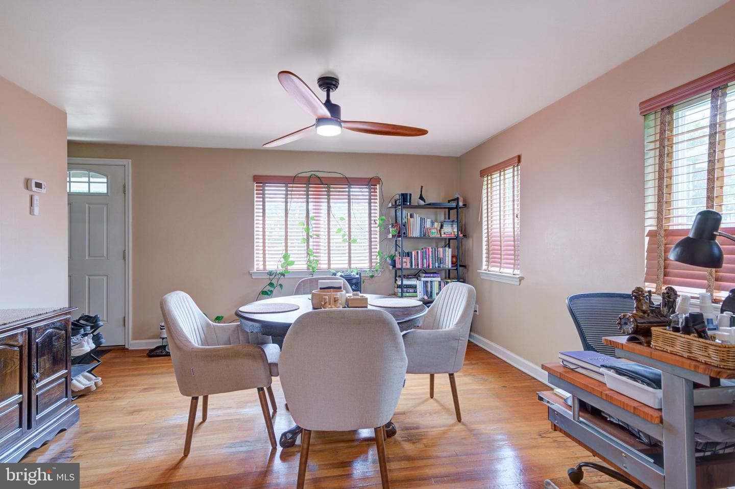 535 Beecher Avenue photo 10