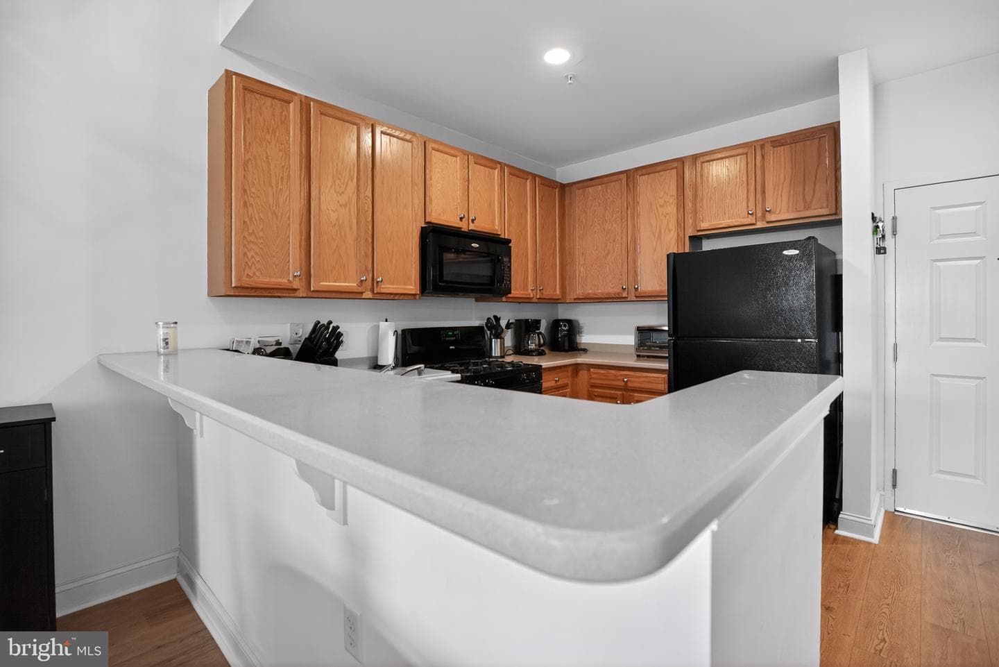 200 W Elm Street #1412 photo 5