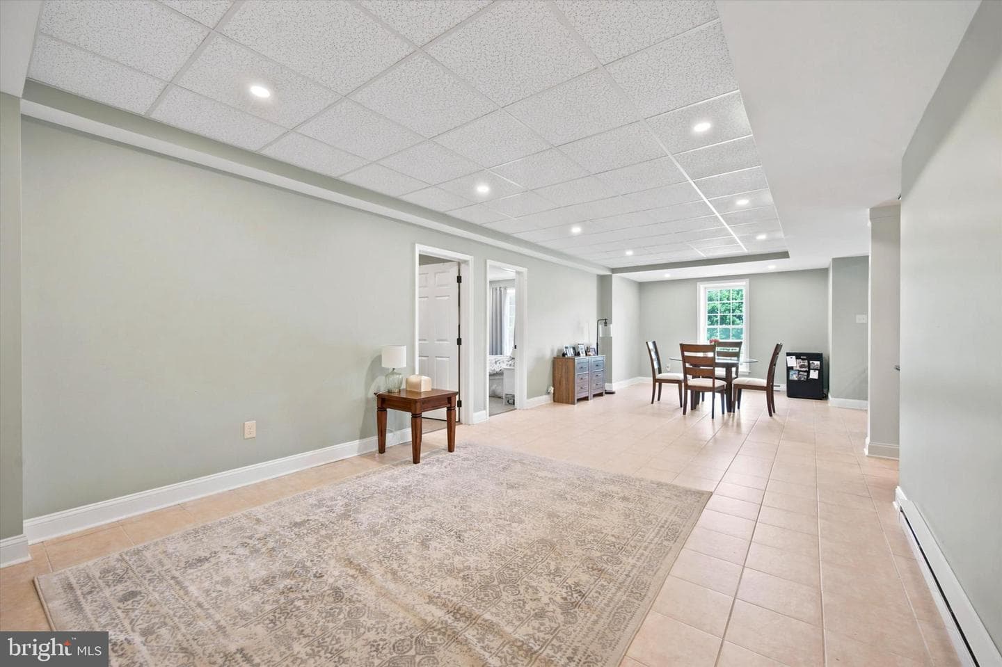 581 Hawthorne Lane photo 33