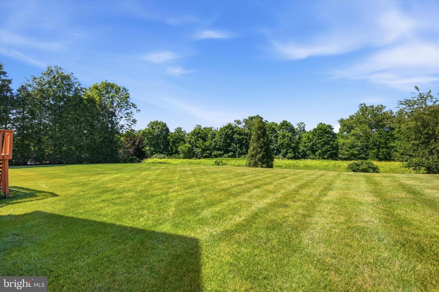 581 Hawthorne Lane photo 44
