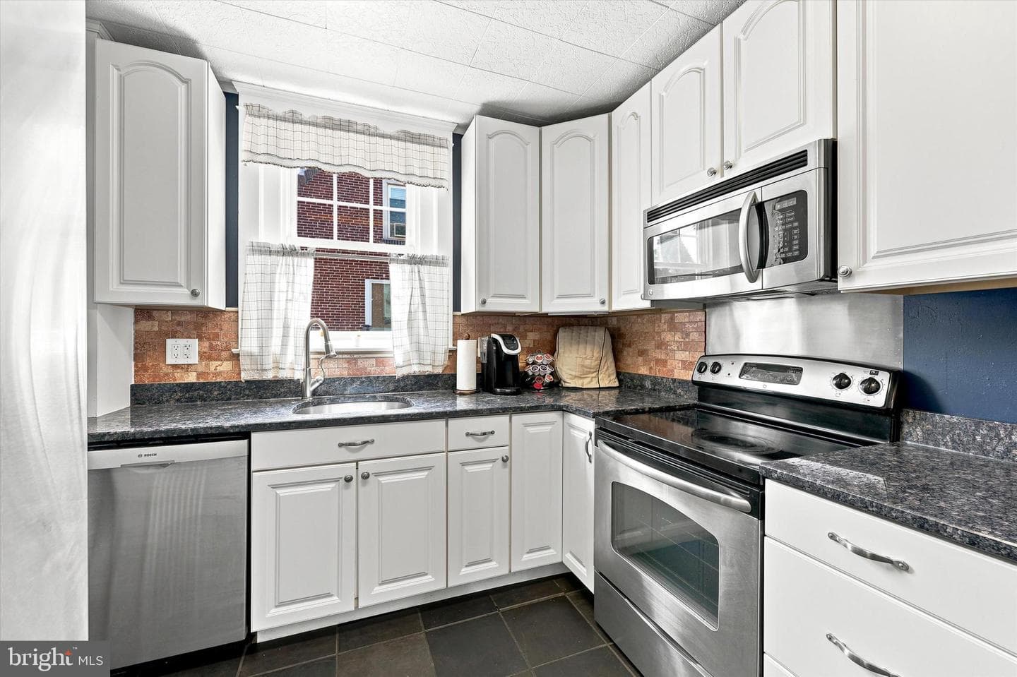 70 N Wakefield Road photo 9