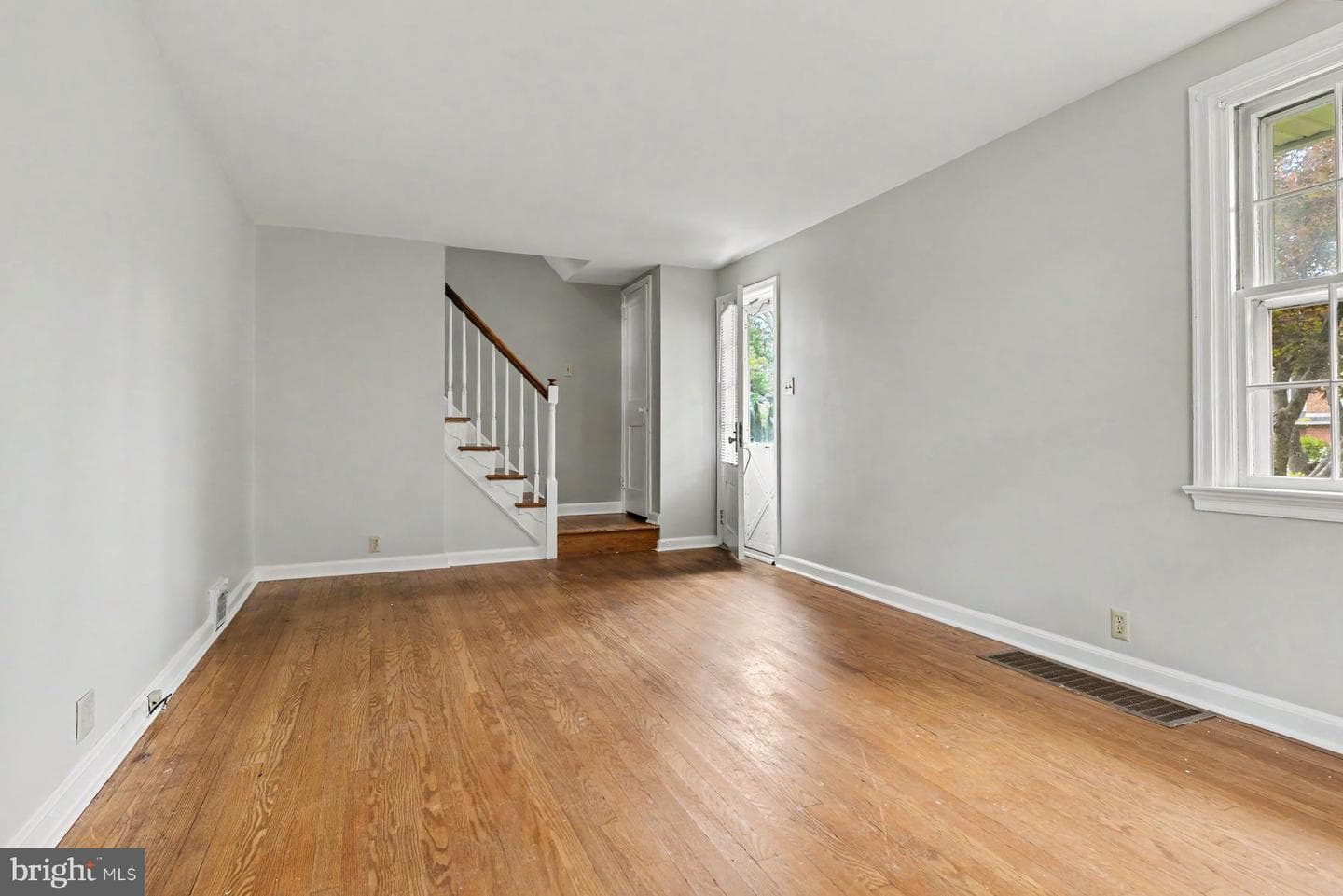 602 Meadow Lane photo 7