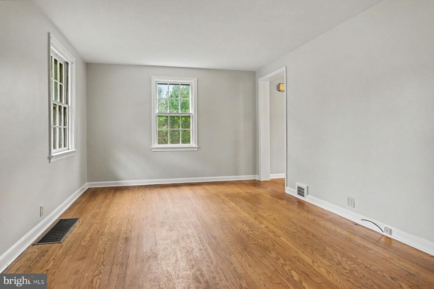602 Meadow Lane photo 8