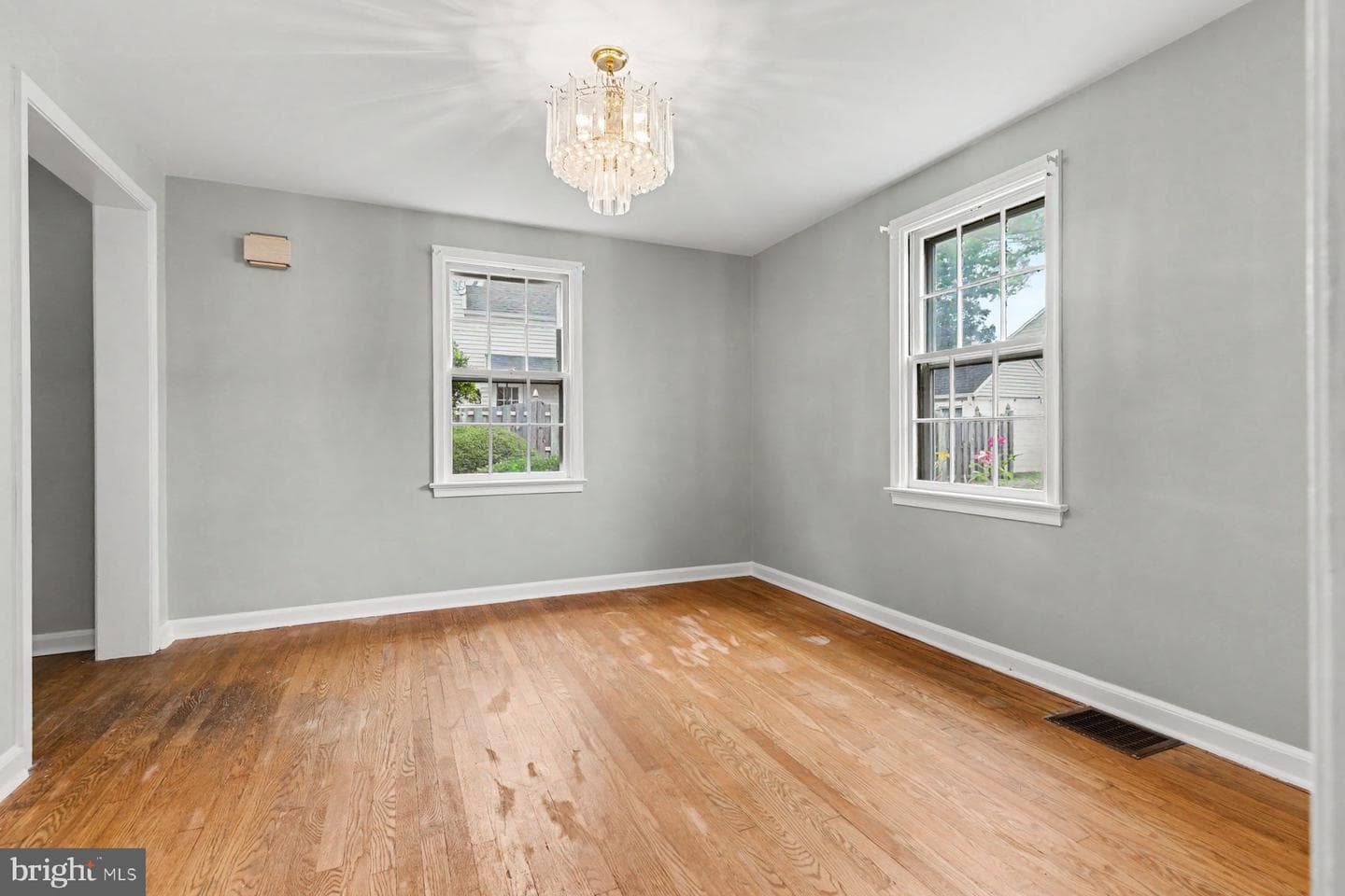 602 Meadow Lane photo 9