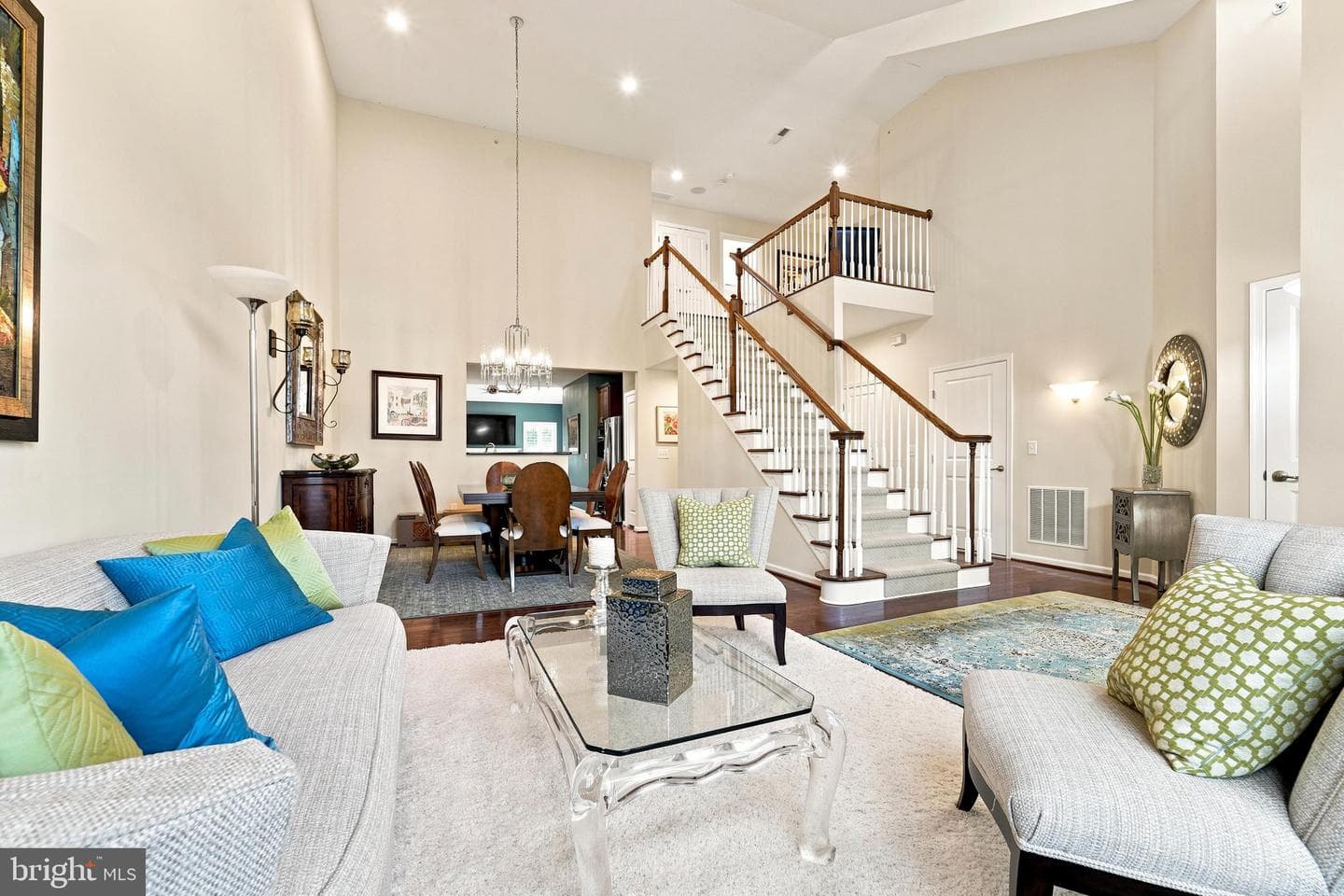 117 Mustang Way photo 3