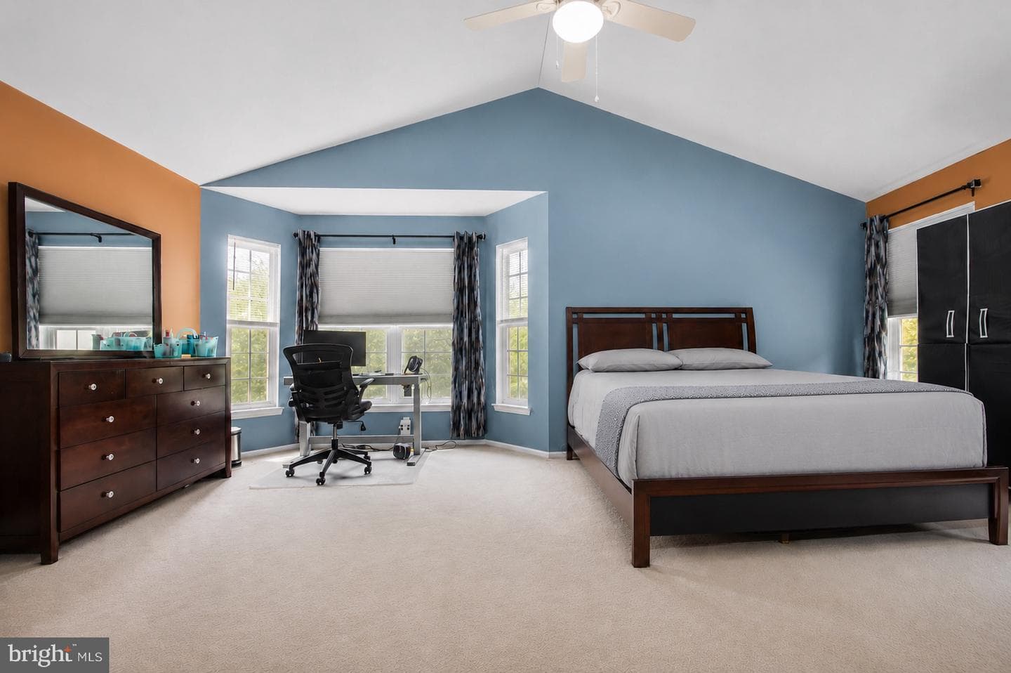 1030 Greenes Way Circle photo 22