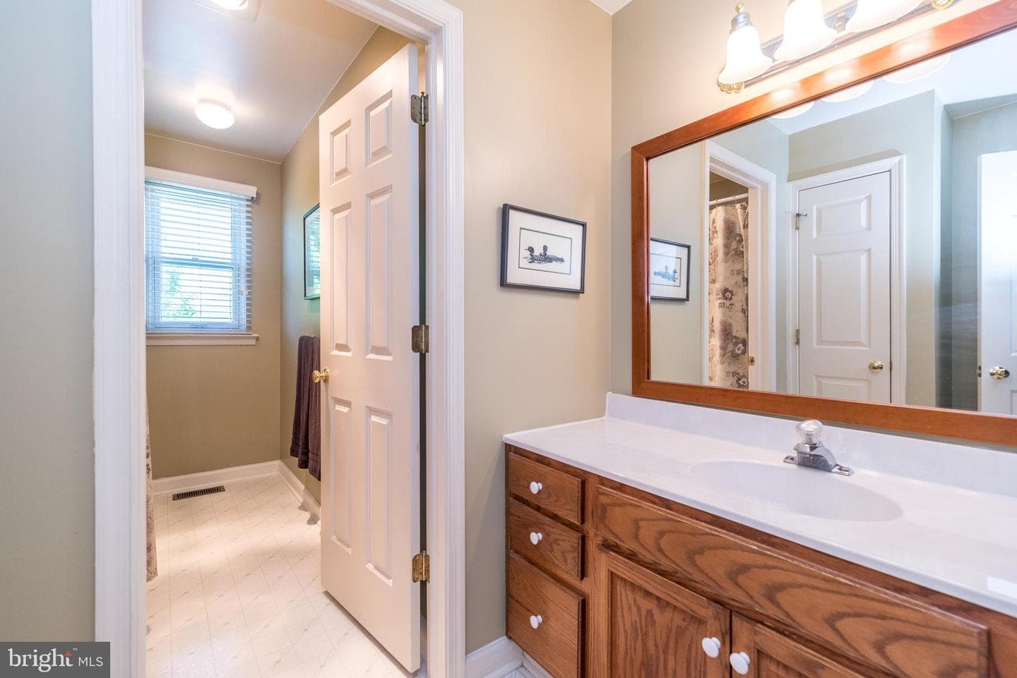 236 Longchamp Drive photo 38