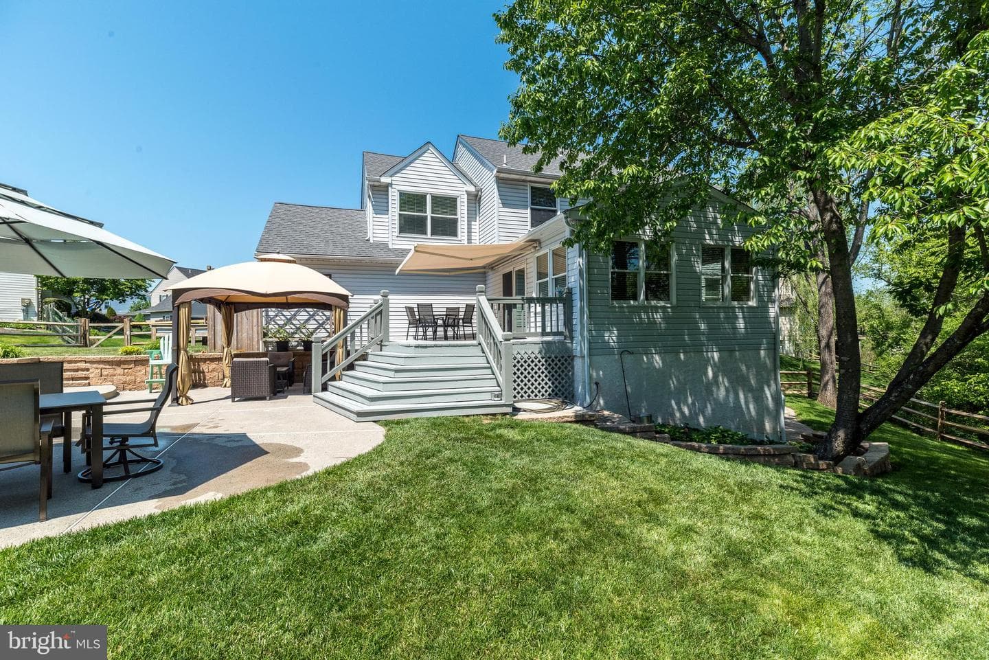 236 Longchamp Drive photo 55