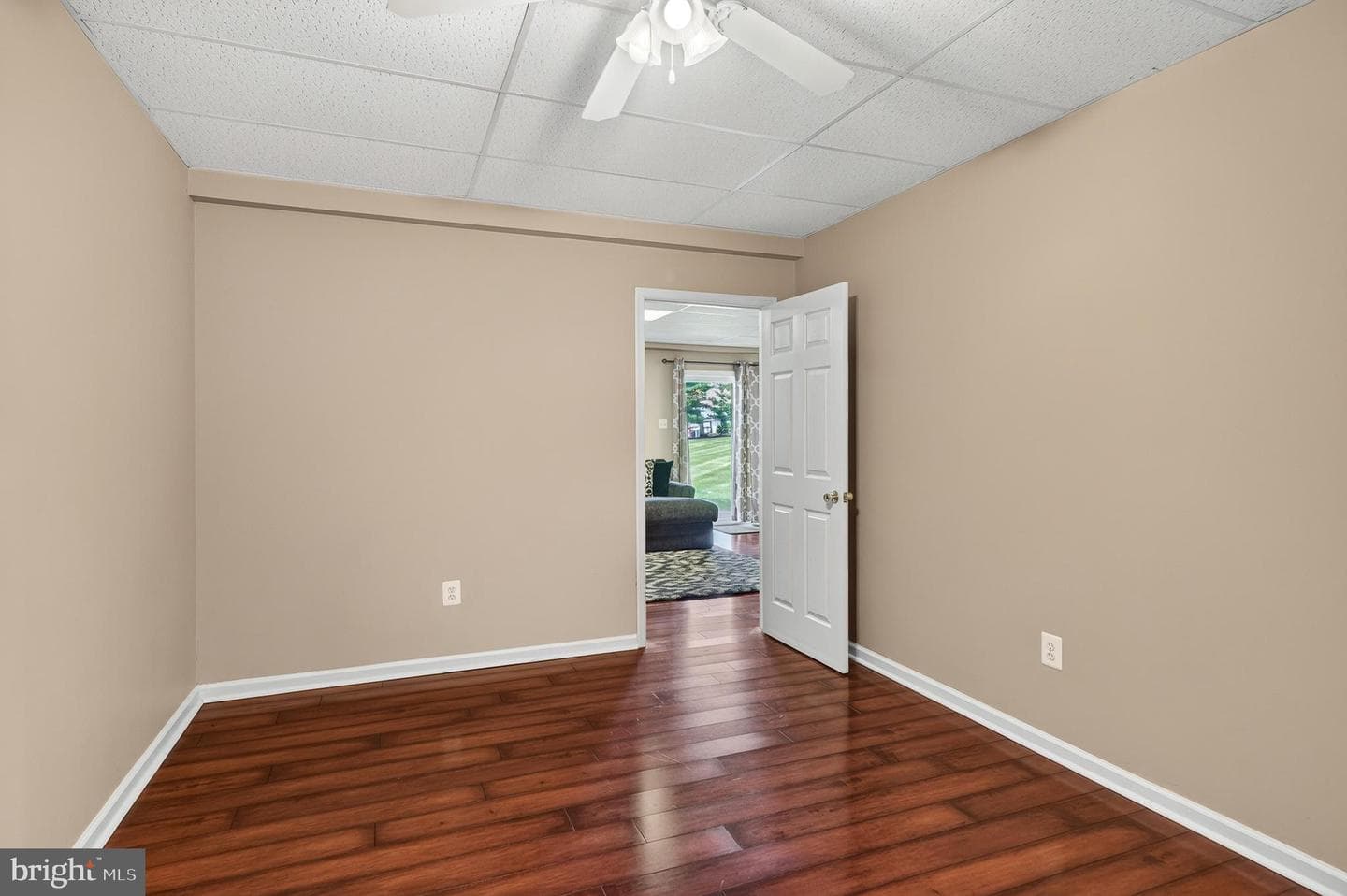 10 Surrey Lane photo 25