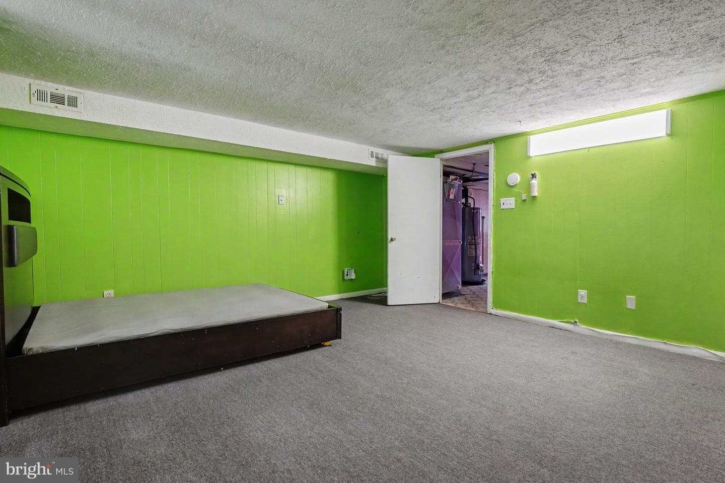 653 Franklin Street photo 30