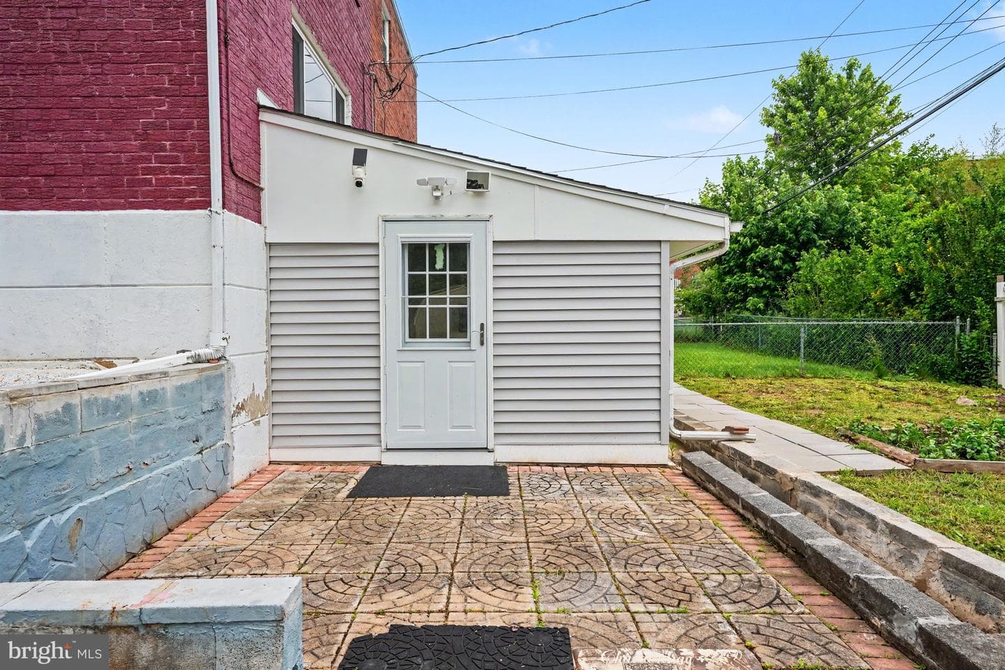 653 Franklin Street photo 36