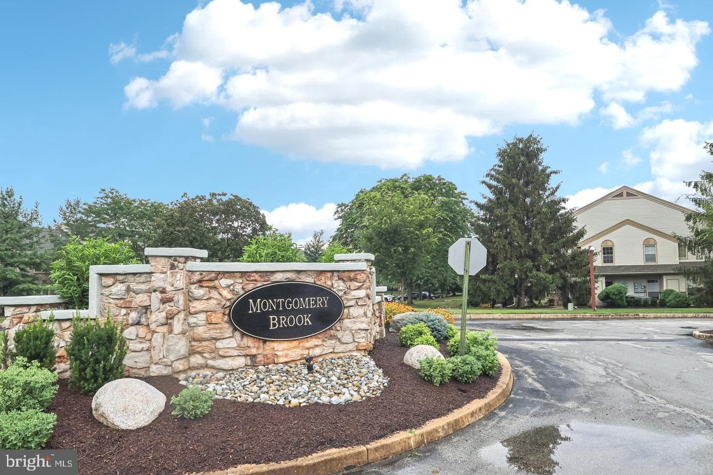 102 Foxmeadow Drive #condo 102 photo 37