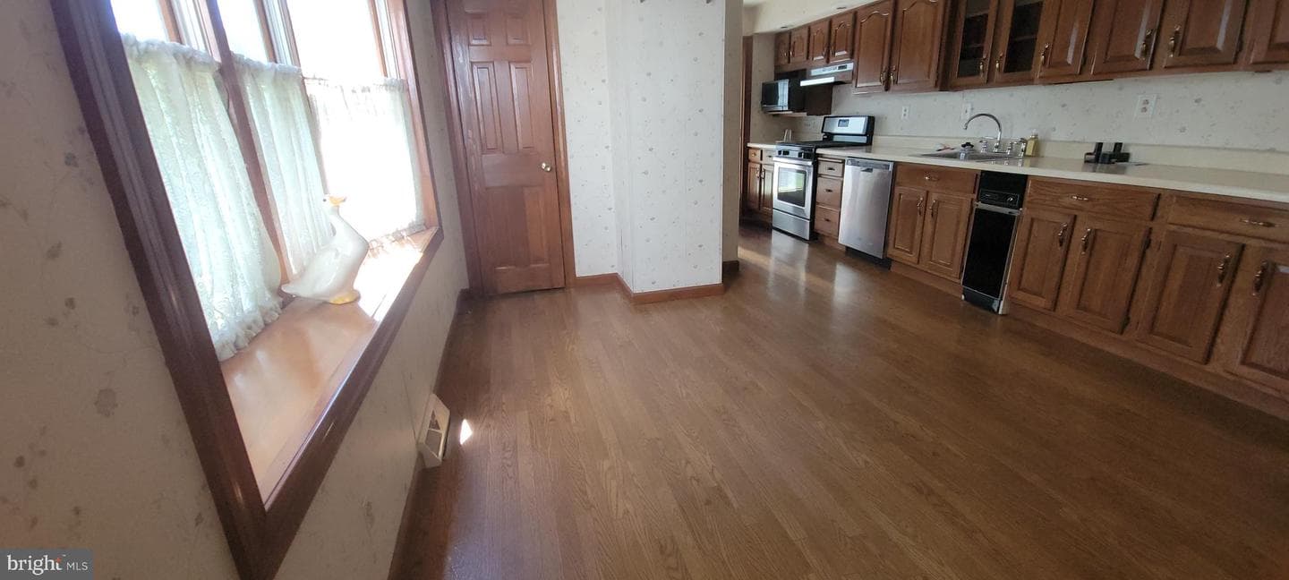 405 Central Avenue photo 7