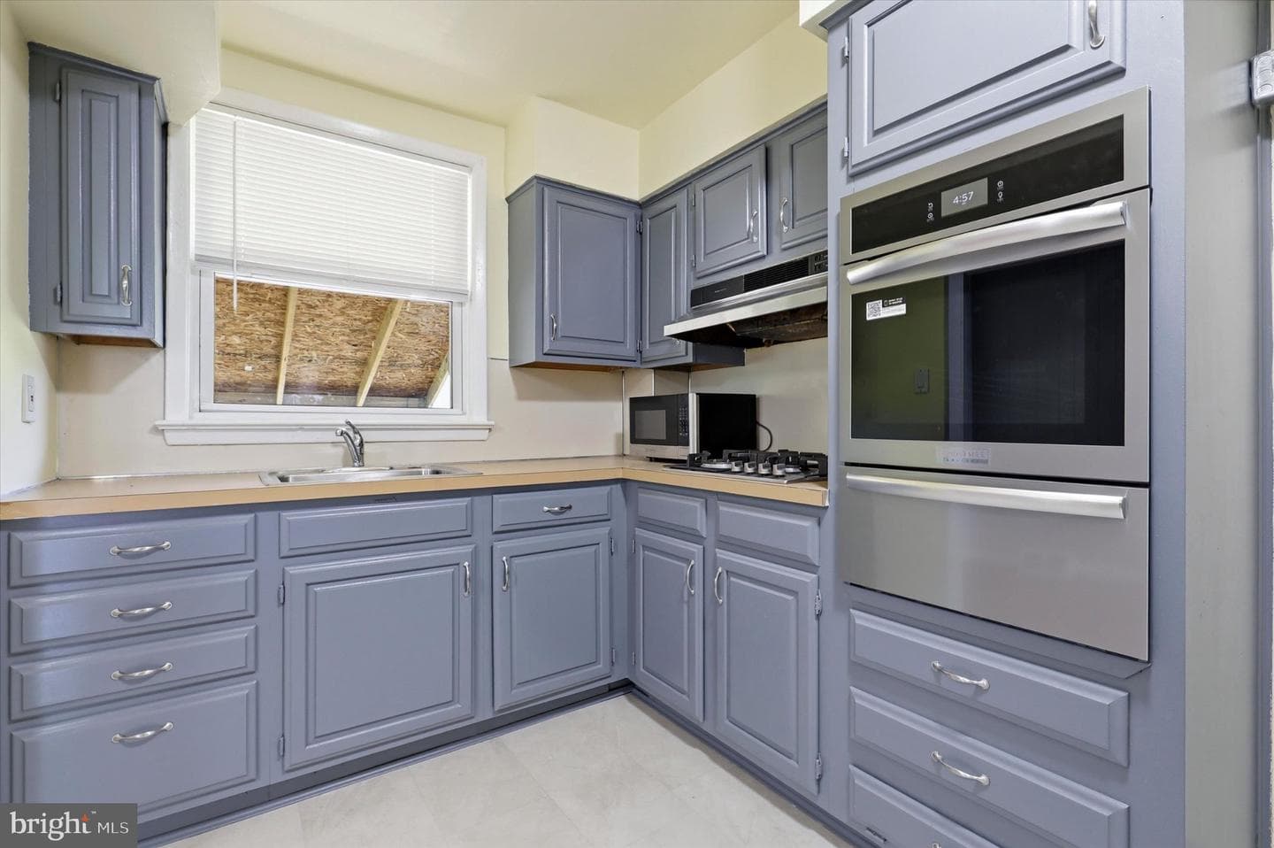 531 Basin Street photo 6