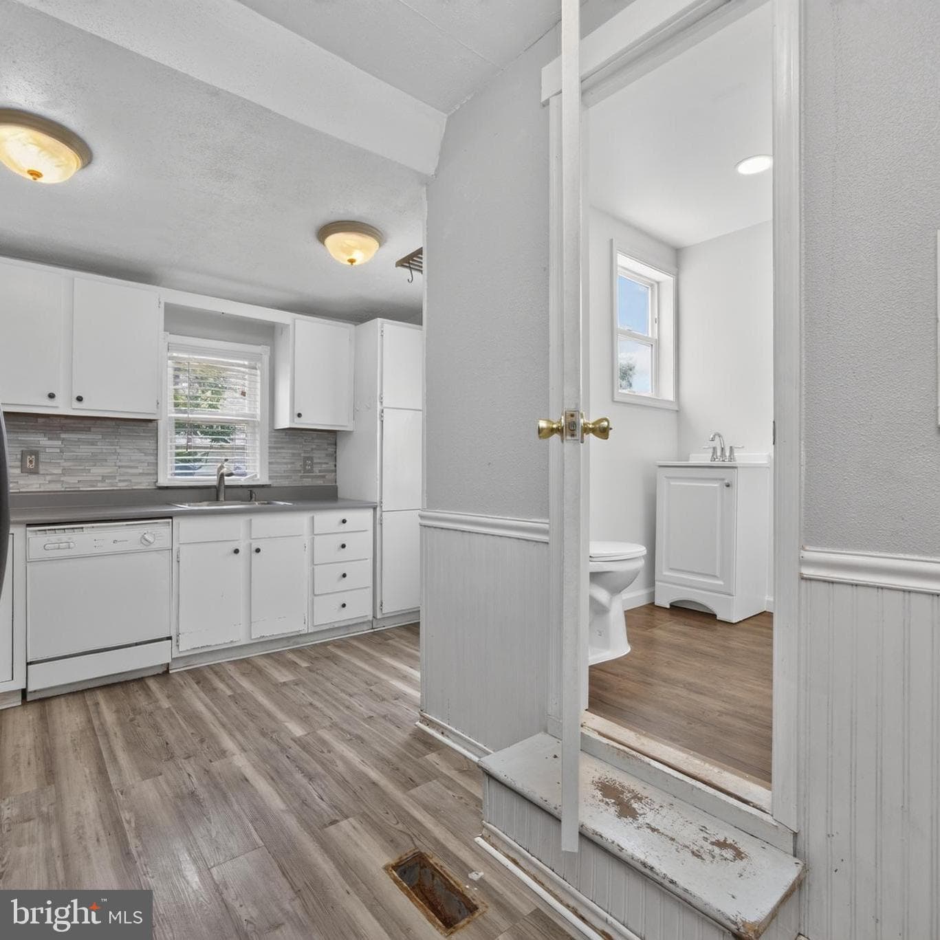 332 Walnut Street photo 12