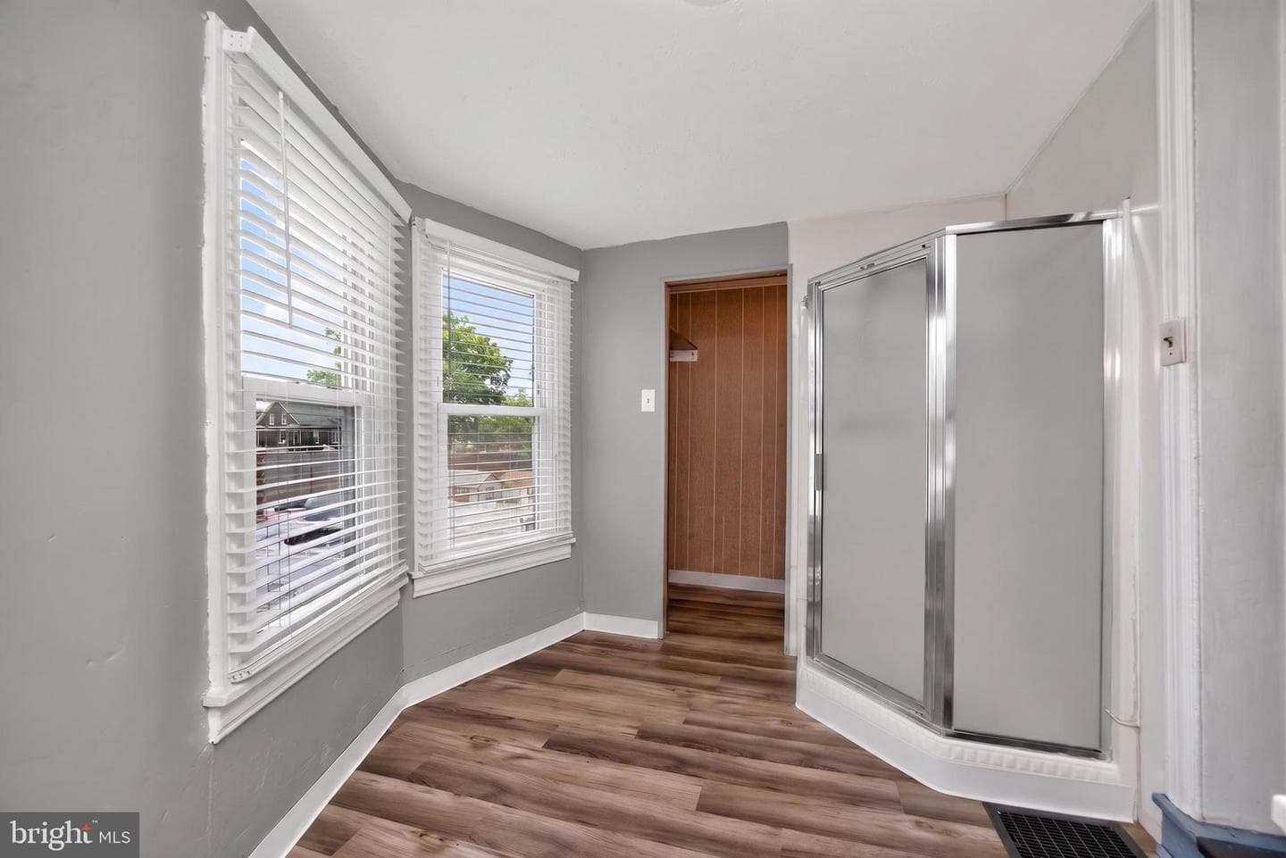 332 Walnut Street photo 17