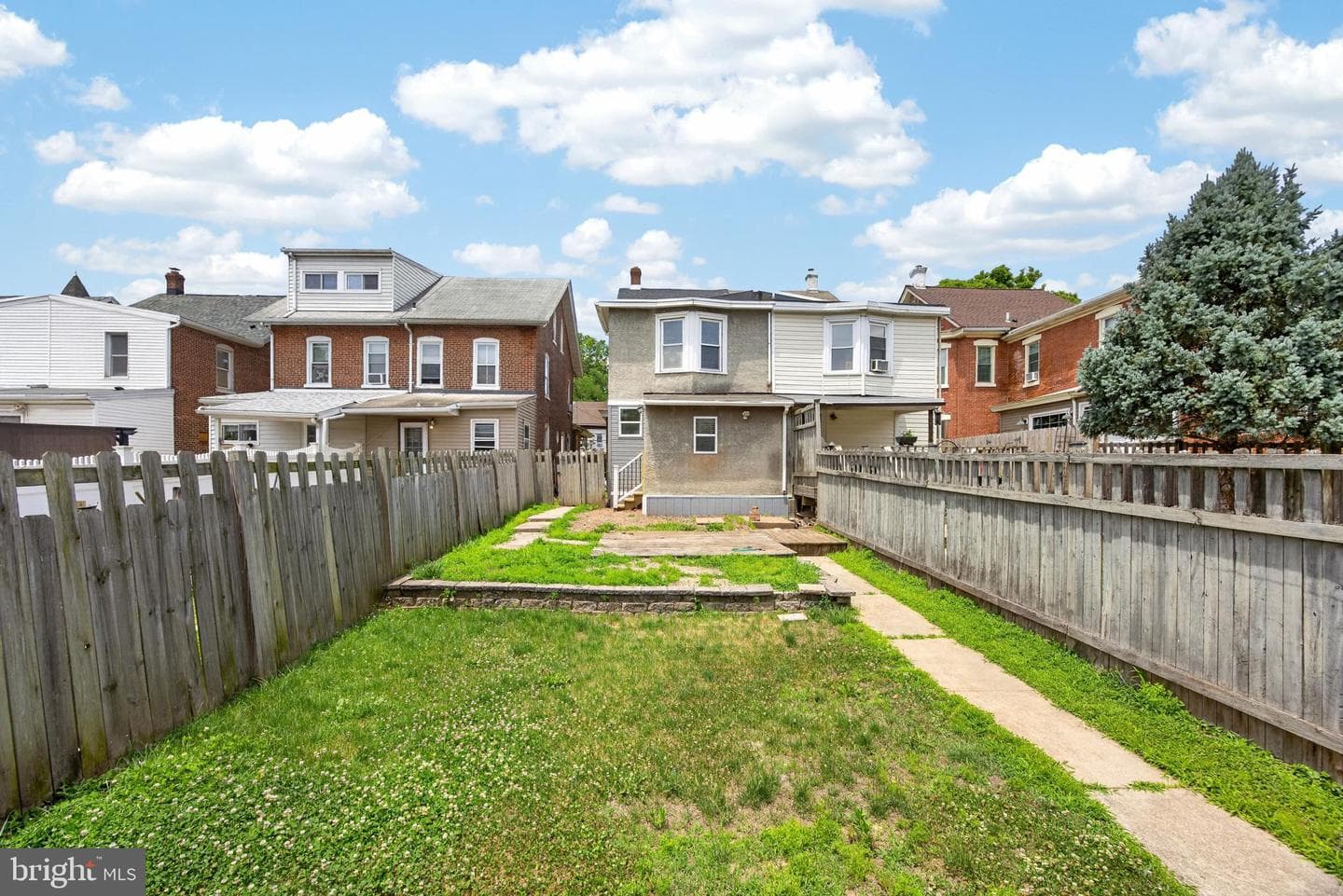 332 Walnut Street photo 28
