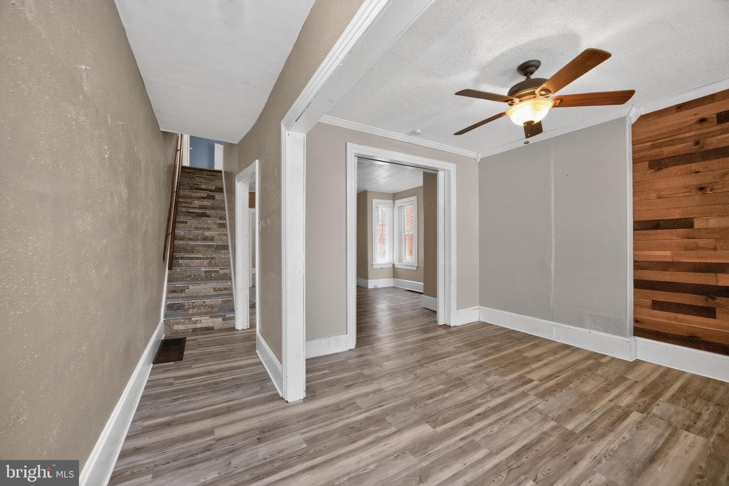 332 Walnut Street photo 3