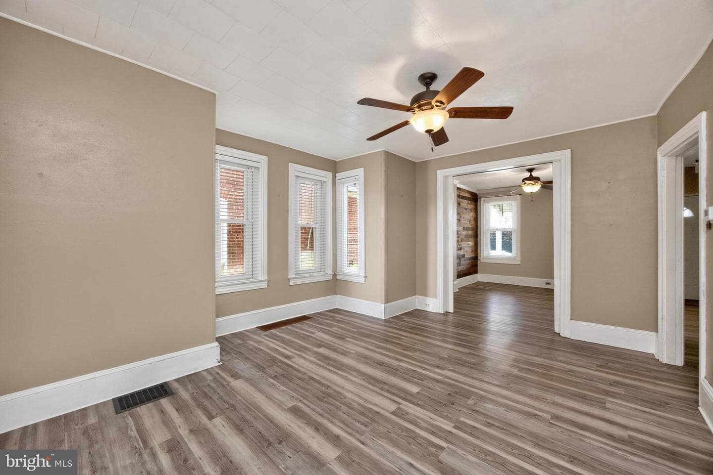 332 Walnut Street photo 7