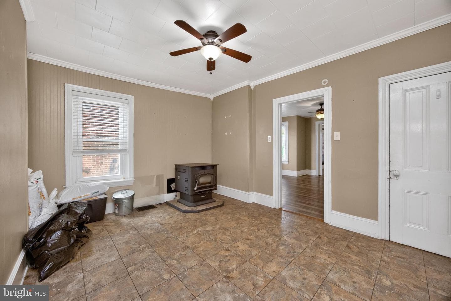 332 Walnut Street photo 8
