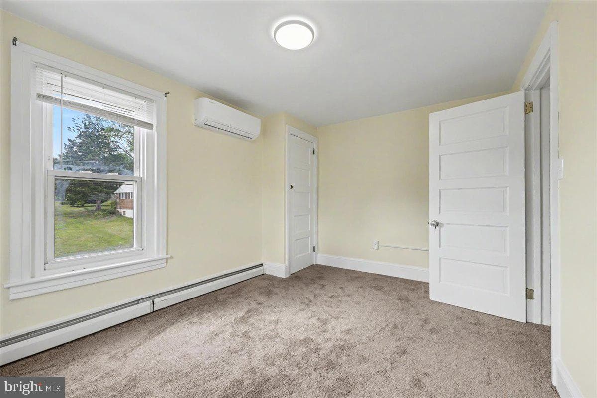 414 Fairview photo 10