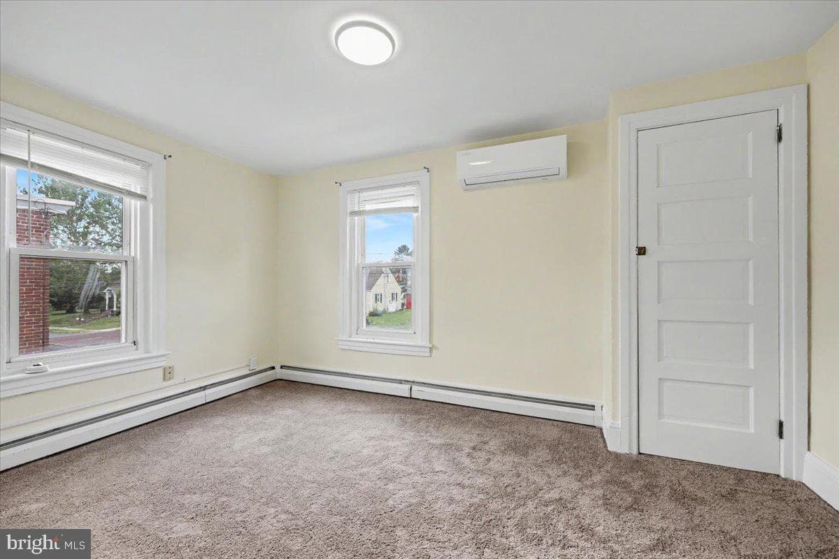 414 Fairview photo 11