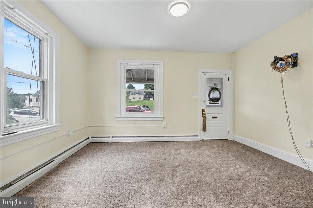 414 Fairview photo 12