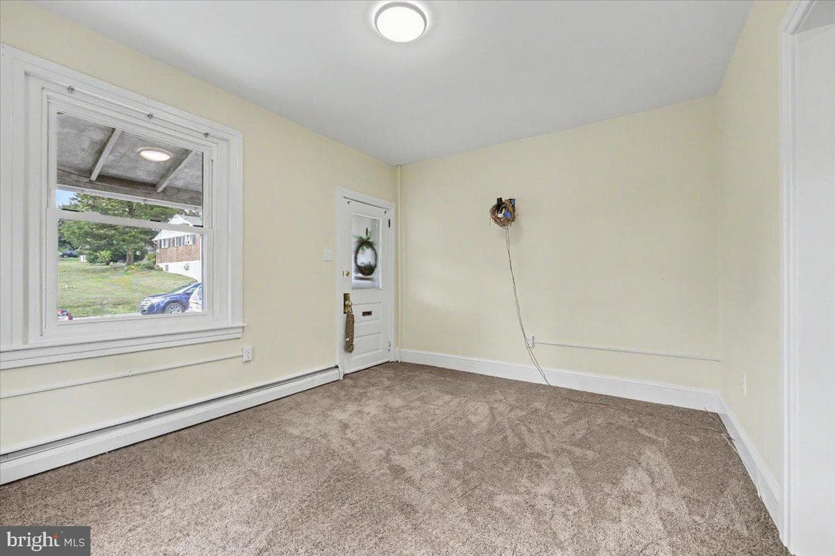 414 Fairview photo 14