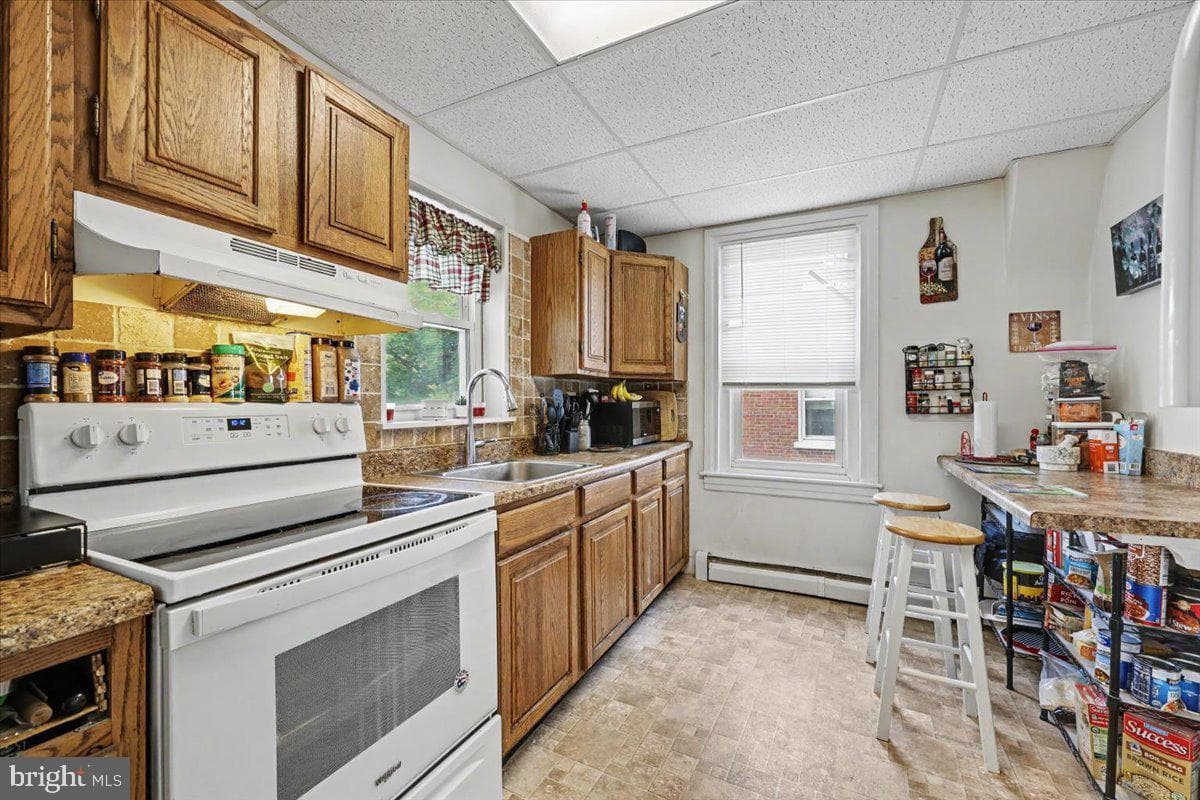 414 Fairview photo 22