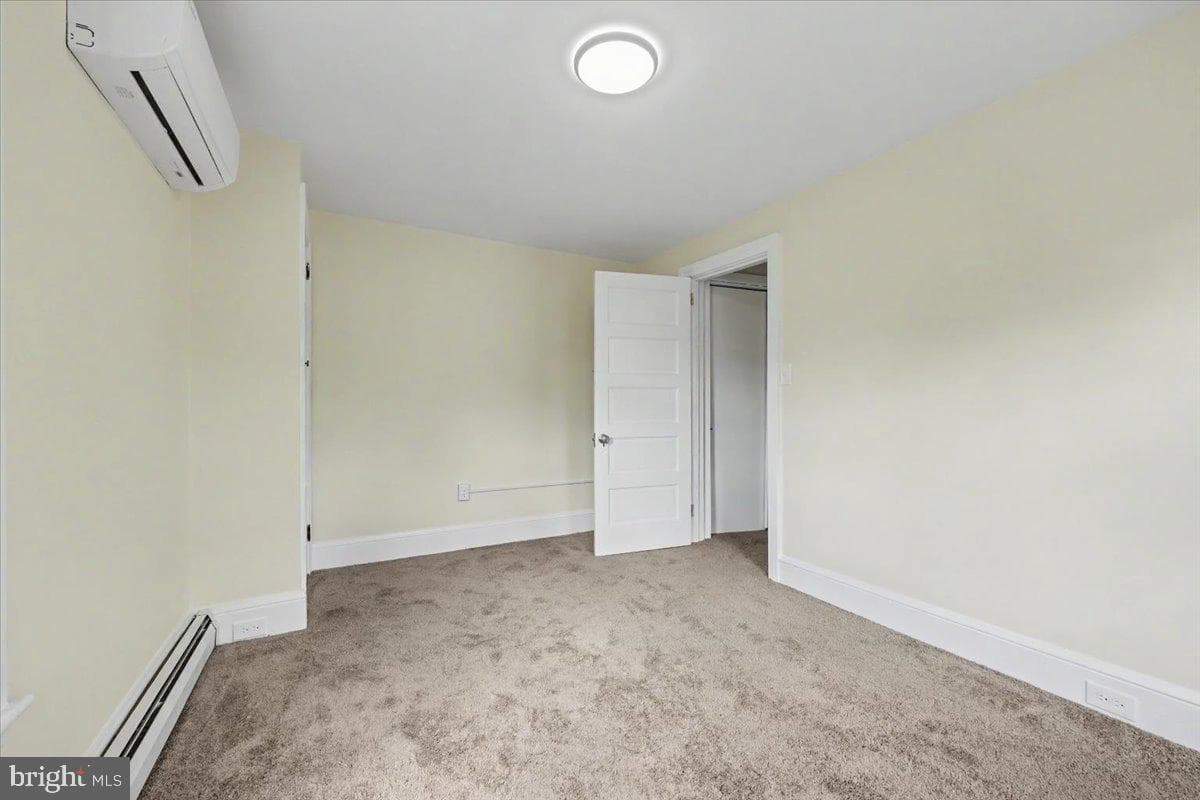 414 Fairview photo 32